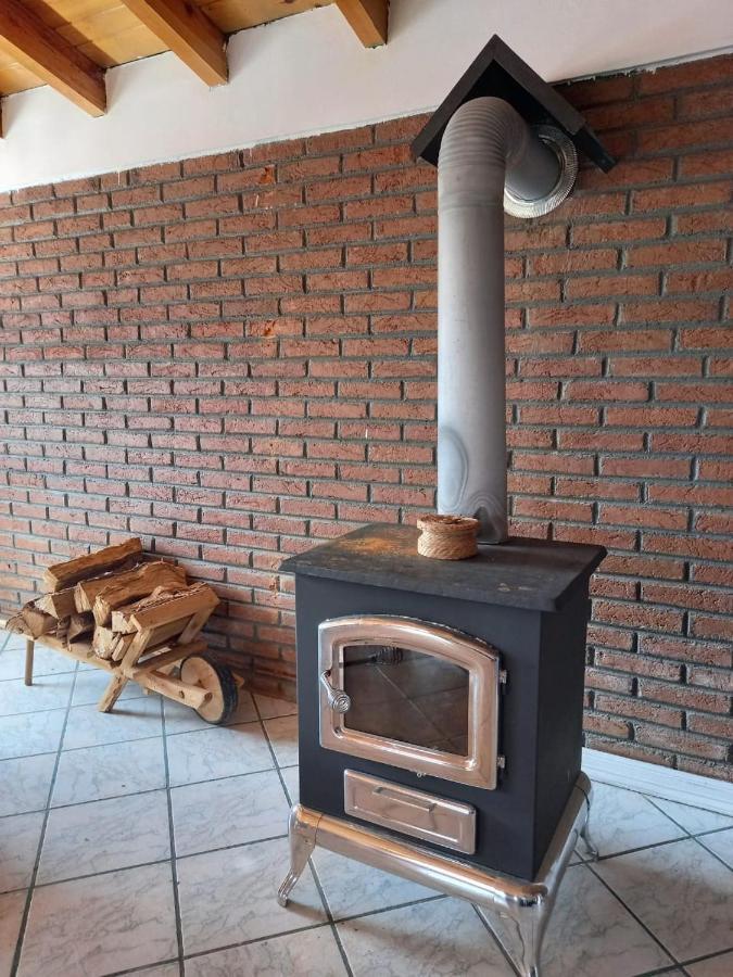 Hostal Pata De Perro كريل المظهر الخارجي الصورة