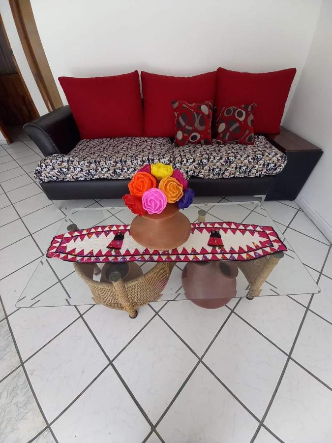 Hostal Pata De Perro كريل المظهر الخارجي الصورة